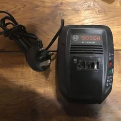 BOSCH BATTERY AND CHARGER